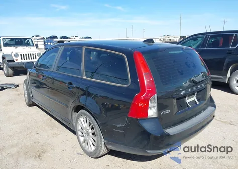 2010 Volvo V50 2.4I z USA, uszkodzony, nr VIN YV1382MW8A2526697